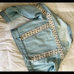 Criss cross detail Jean jacket